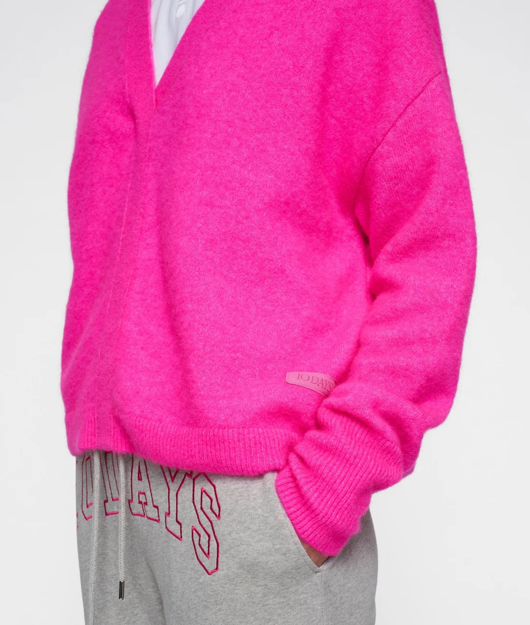 V-Neck Knit Sweater neon pink