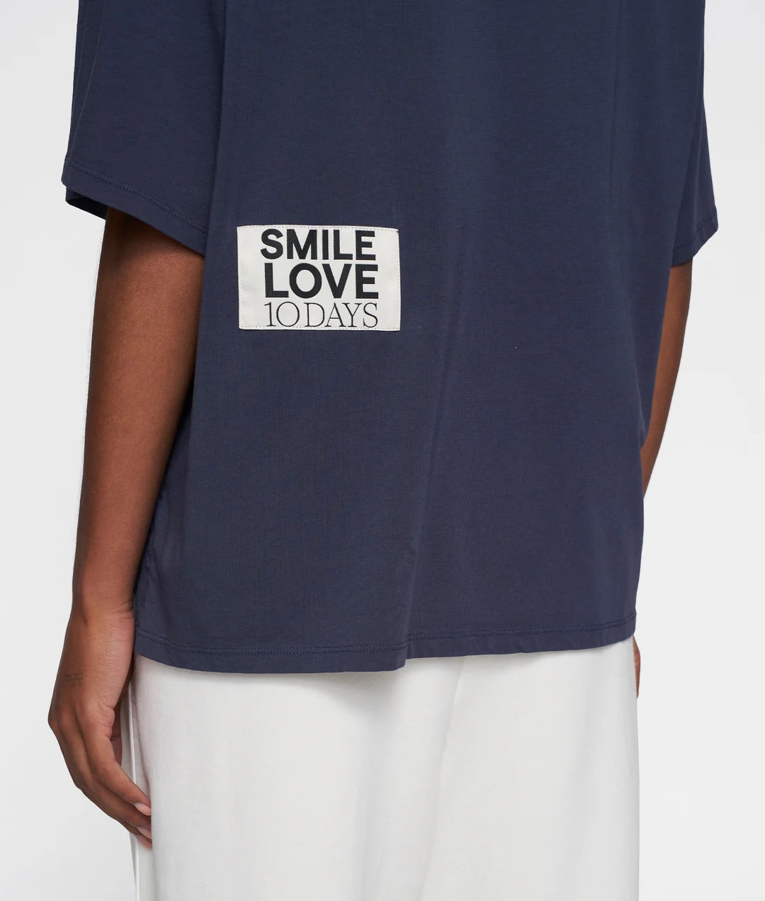 Statement Tee Smile Love