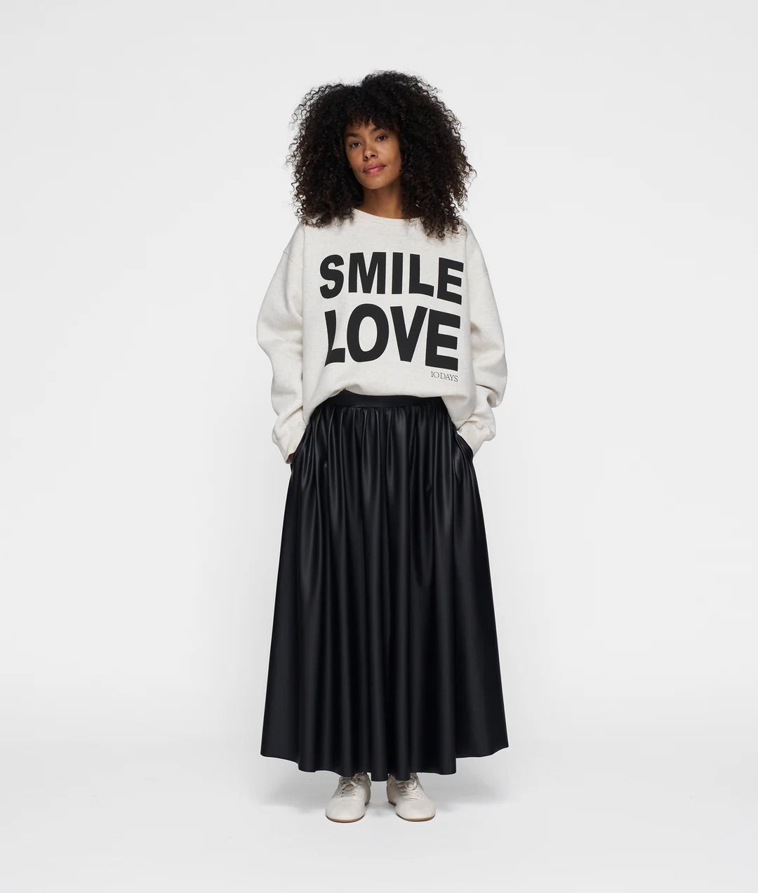 Statement Sweater Smile Love