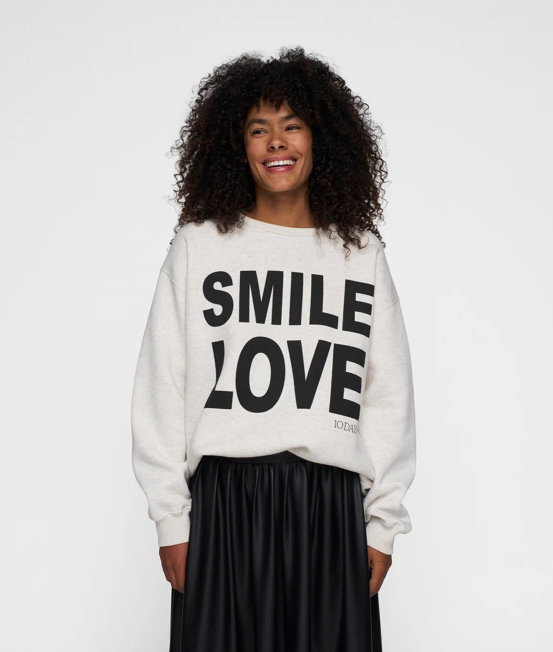 Statement Sweater Smile Love