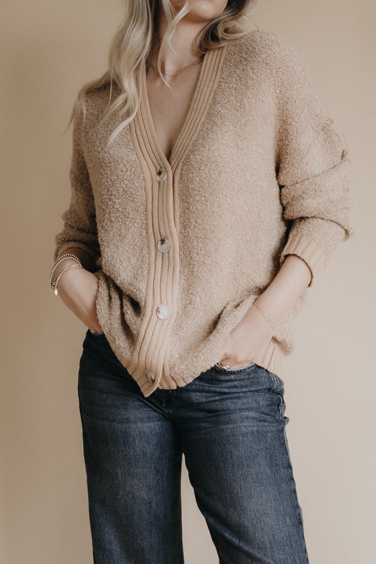 Boucle Cardigan „FieneDLL“