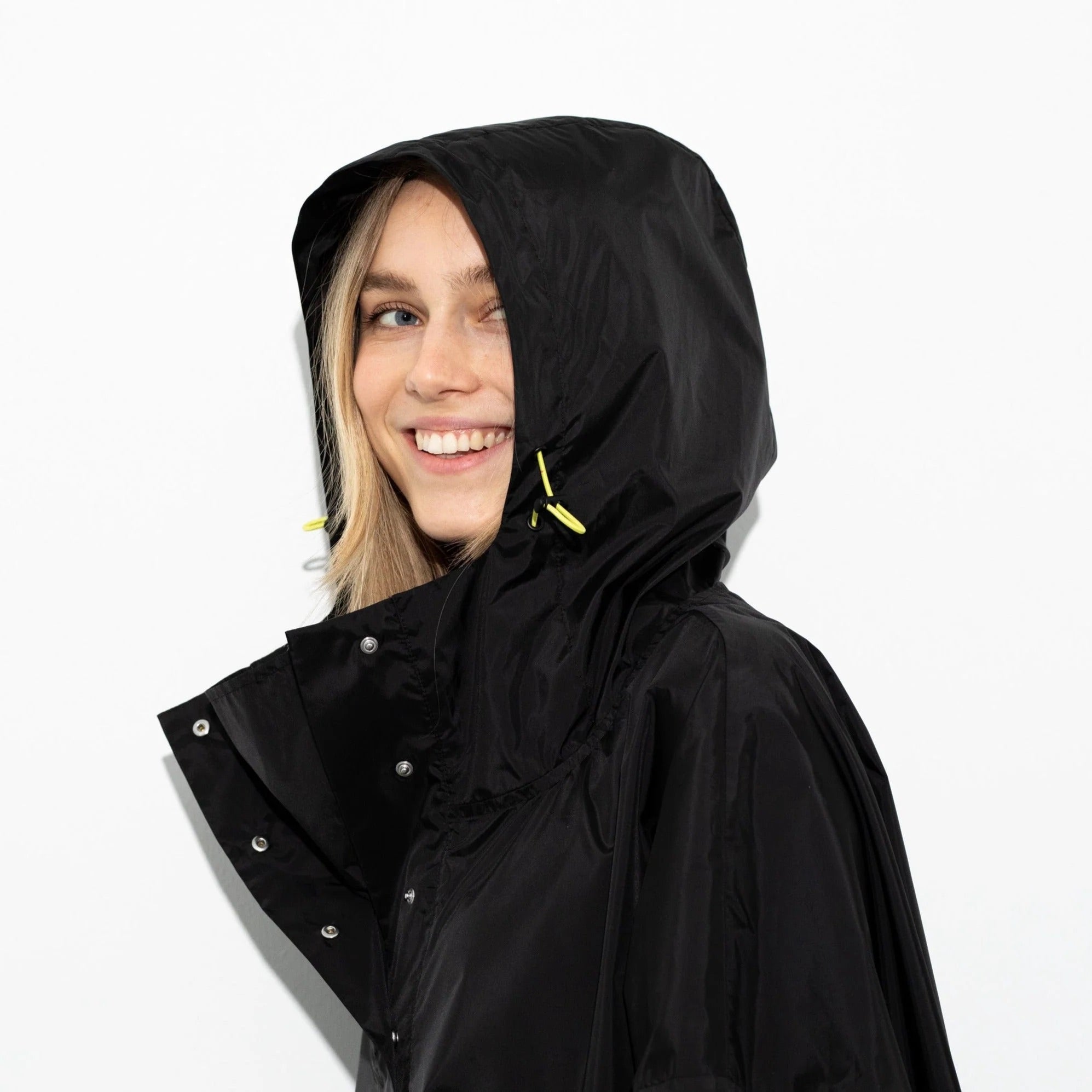 Raincoat „Solid Black“